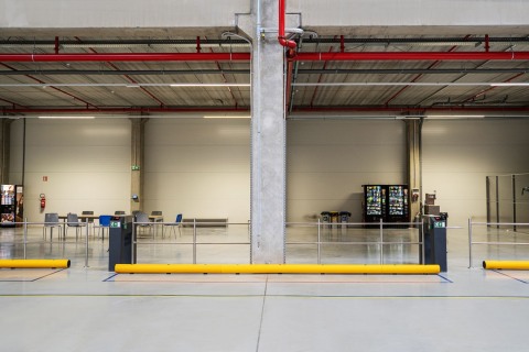 Anter-System-Flexible-Barriers-Bariera-Hala-Magazyn77