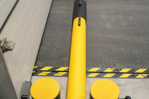 Anter-System-Flexible-Barriers-Dock-Gate1
