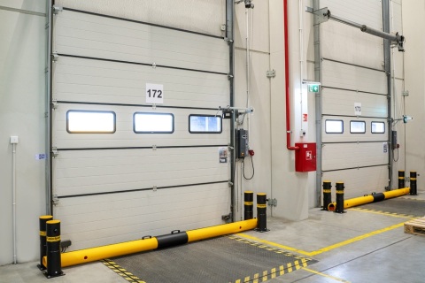 Anter-System-Flexible-Barriers-Dock-Gate9