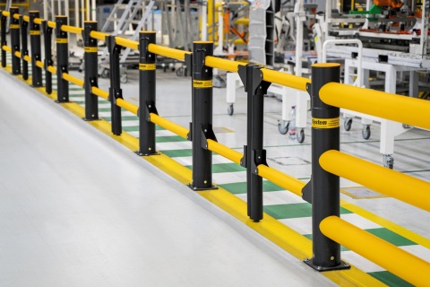 Anter-System-Flexible-Barriers-Bariera-Hala-Magazyn22