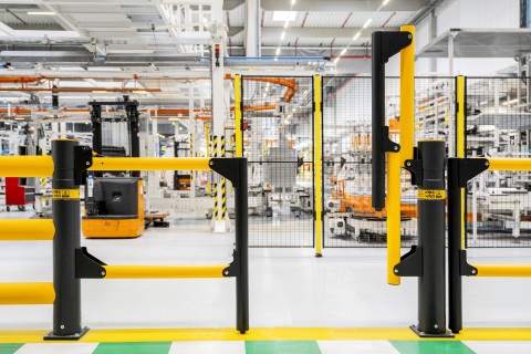 Anter-System-Flexible-Barriers-Bariera-Hala-Magazyn9