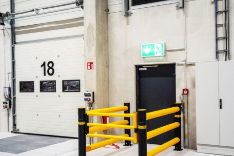 Anter-System-Flexible-Barriers-Bariera-Hala-Magazyn