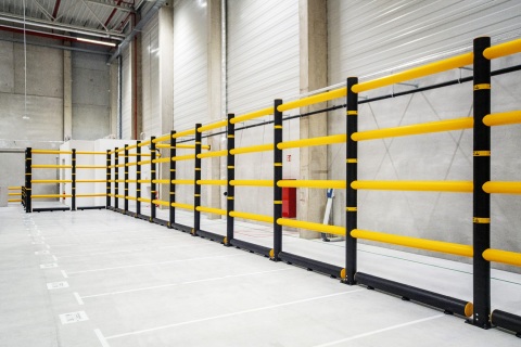 Anter-System-Flexible-Barriers-Bariera-Hala-Magazyn20