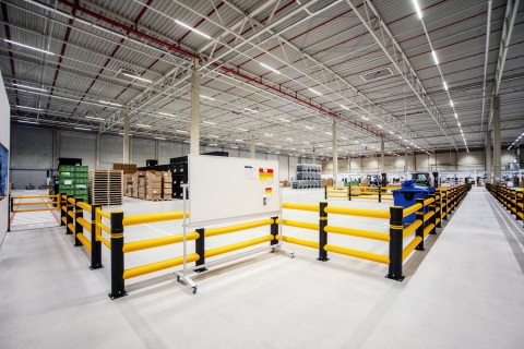Anter-System-Flexible-Barriers-Bariera-Hala-Magazyn23