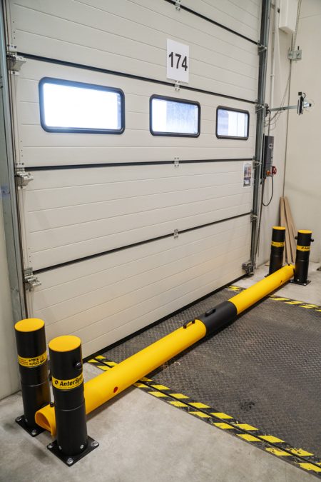 Anter-System-Flexible-Barriers-Dock-Gate6